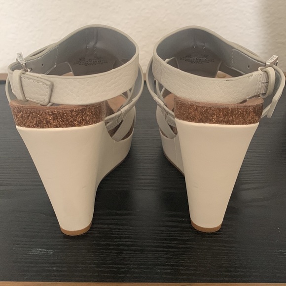 Sam Edelman wedge sandal - Picture 3 of 4